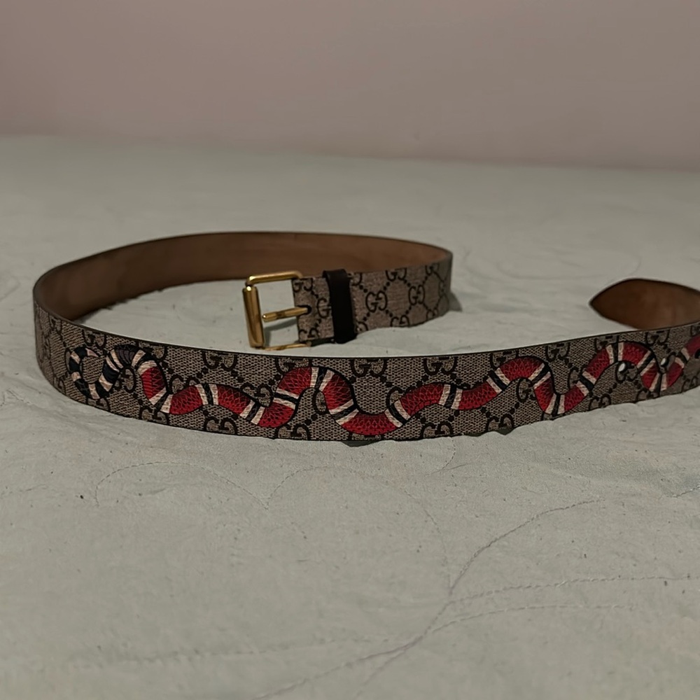Gucci belt